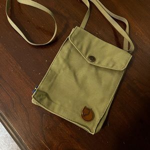 Fjallraven g1000 pocket backpack